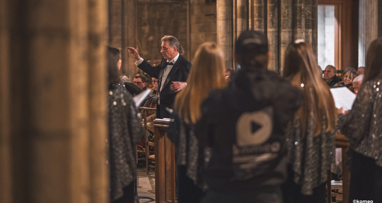 Filmer un concert à la cathédrale de Rouen : quand la technique s’efface derrière l’émotion